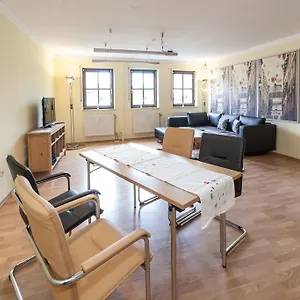  Apartment Reislöhner